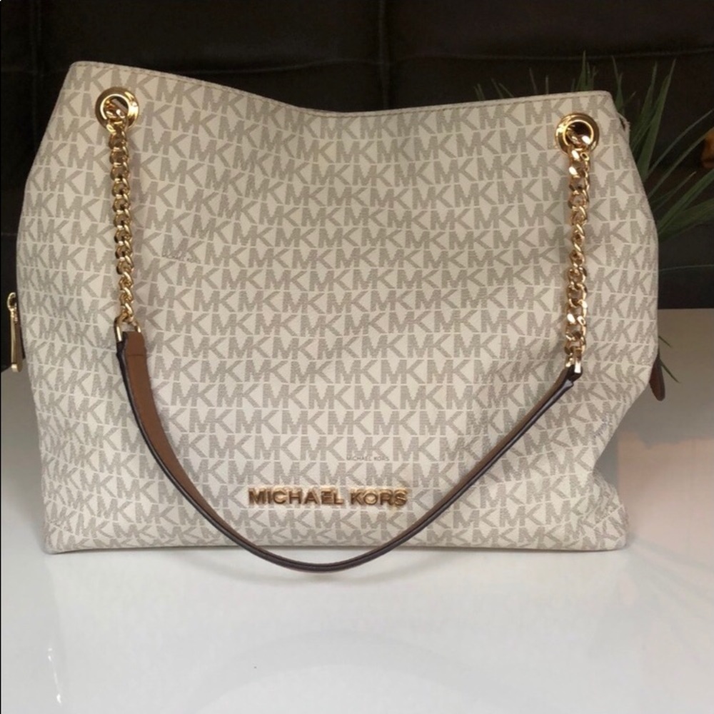 Michael Kors purse 👜